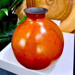 “Gourdicopia” brown gourd Vase - Hollow Acorn Color